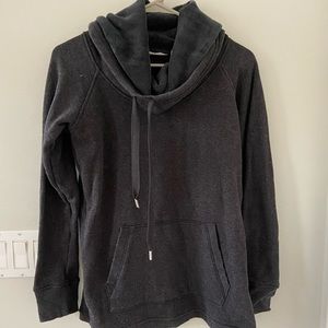 Athleta grey pullover